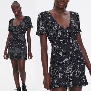 Forever 21 Floral Ruched Dress